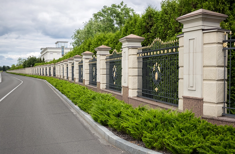 Vertical Garden - Innovative Compound Wall Design